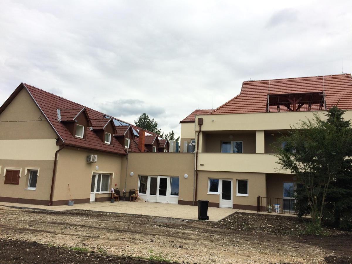 Harmonia Panzio Apartment Bogács Exterior photo